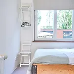 The Houseboat Family - De Pijp