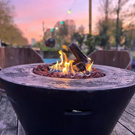 The Houseboat Family - De Pijp